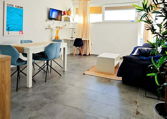 Cozy Old Town Apartment